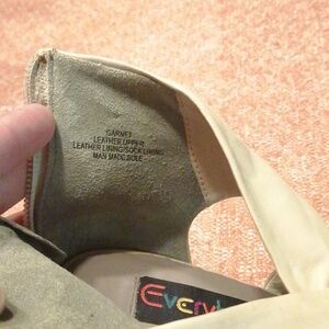 Kiss Kiss Peach Shoe Box